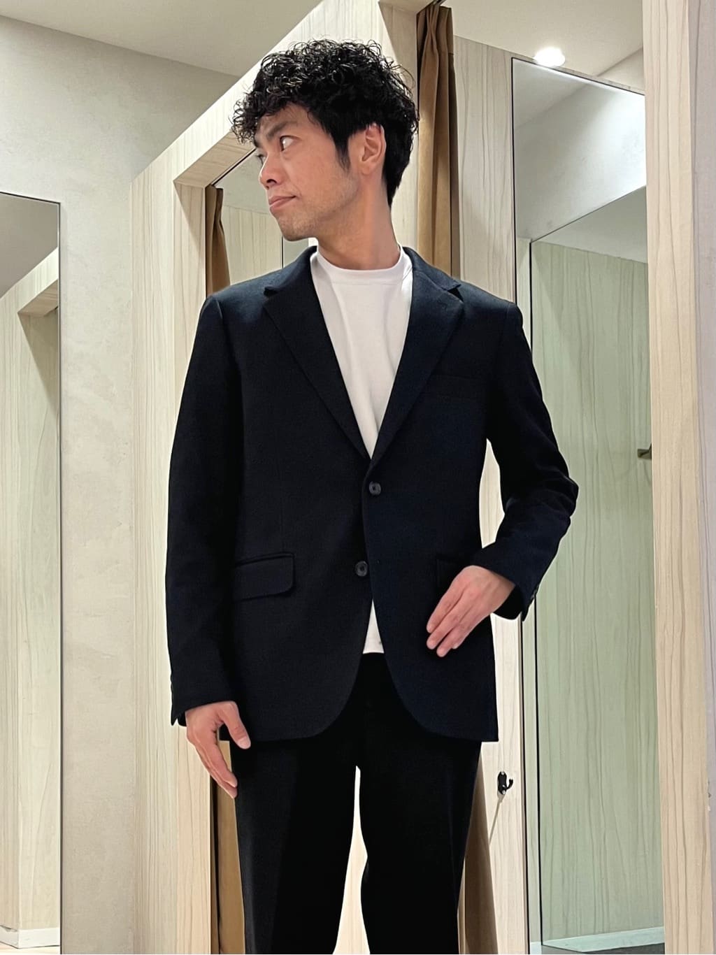 URAさんの「TAKEO KIKUCHI｜【Sサイズ～】尾州織 ピンヘッドムリネ ジャケット」を使ったコーディネート