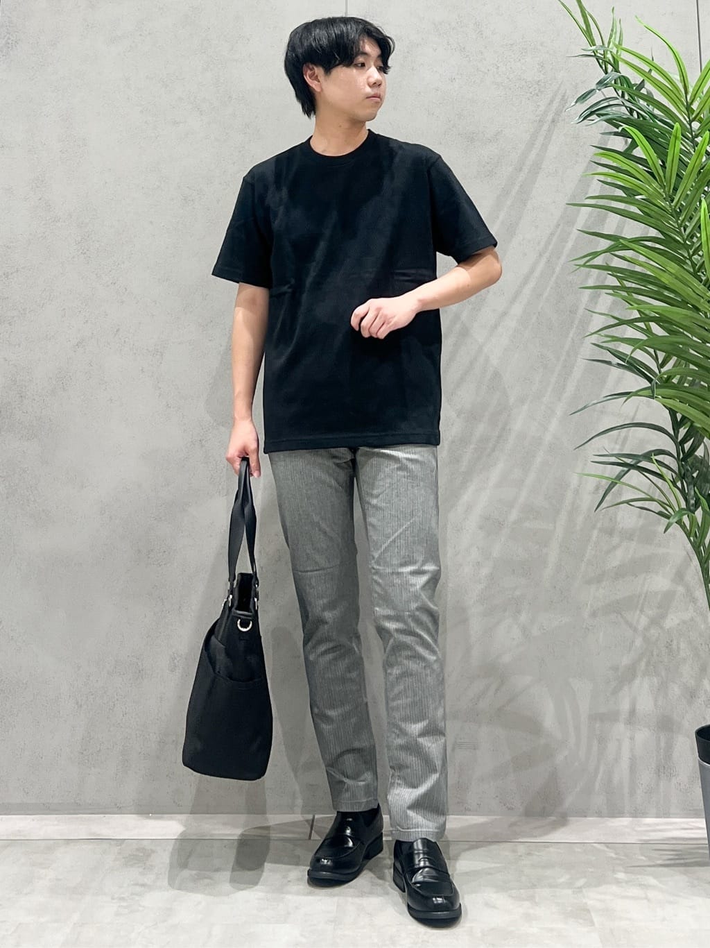 SHI-MAさんの「THE SHOP TK｜パターンジャカード半袖Tシャツ【洗濯機OK】」を使ったコーディネート
