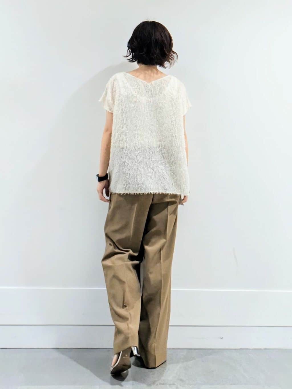 ミズタさんの「UNTITLED｜【セットアップ可/洗える】フェザーフレンチスリーブブラウス」を使ったコーディネート