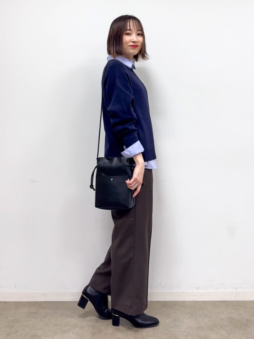 𝐜𝐡𝐢𝐤𝐚さんの「SHOO･LA･RUE｜【洗濯機可/ちくちくしにくい】大人カジュアルを叶える スウェットライクニット」を使ったコーディネート