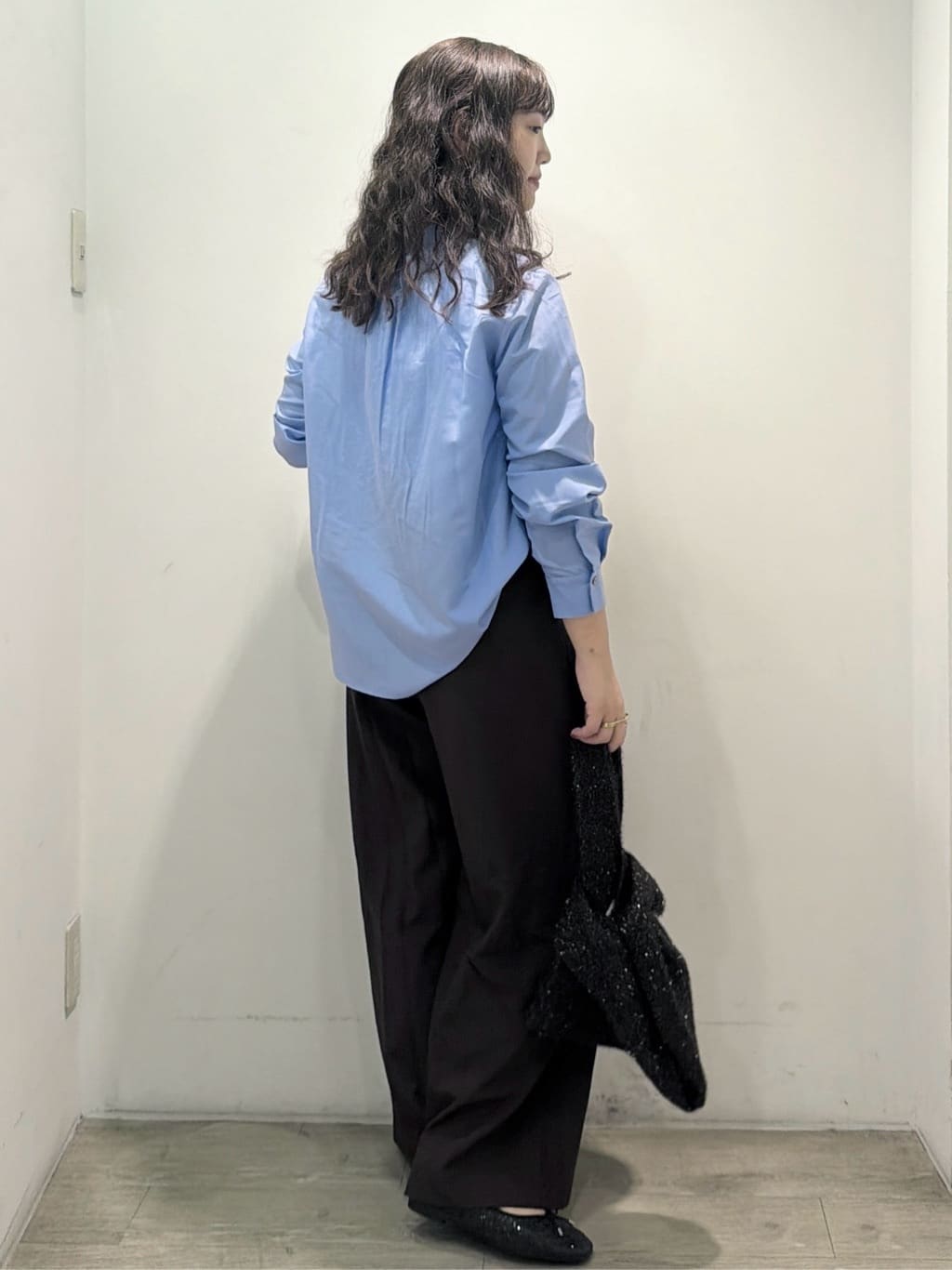 sumicaさんの「OPAQUE.CLIP｜フロントフリルブラウス【洗濯機OK】」を使ったコーディネート