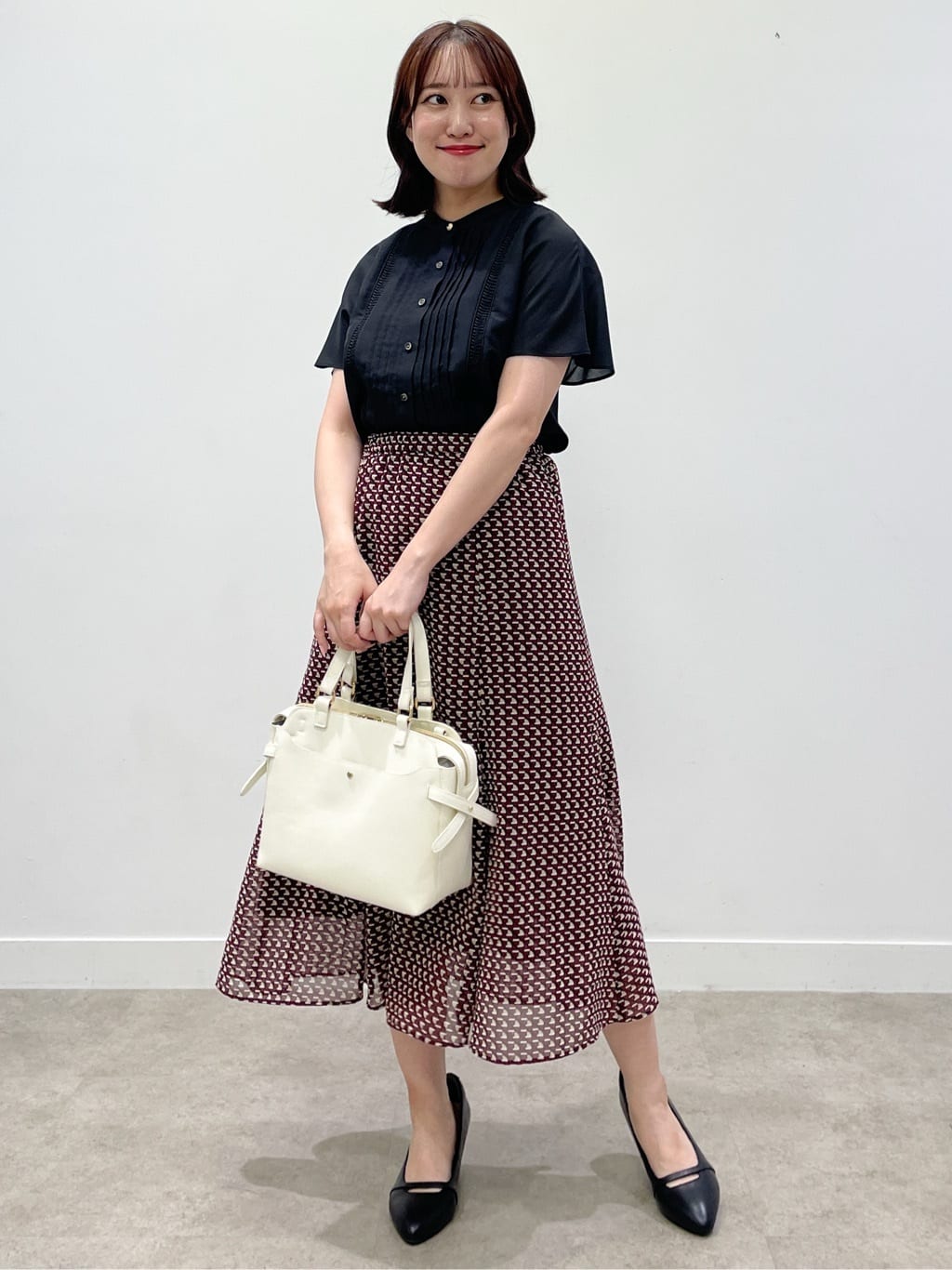 yukariさんの「Reflect｜【WEB先行カラーあり／マシンウォッシュ可／ウエスト総ゴム】コツキ幾何柄ロングスカート」を使ったコーディネート