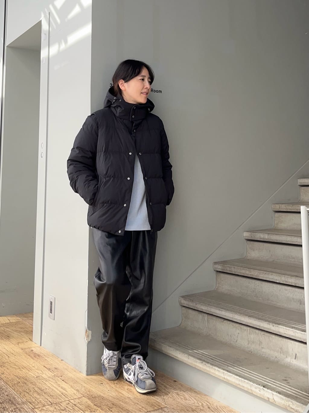 神野（jinno）さんの「TAKEO KIKUCHI｜【Air Palette Knit】ワンポイント カラーニット プルオーバー」を使ったコーディネート