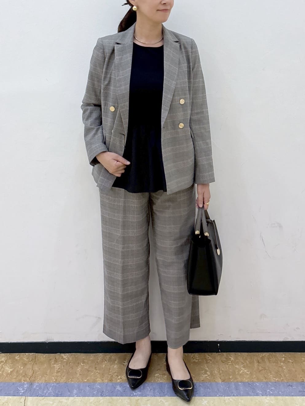 akariさんの「index｜ワイドストレートパンツ／セットアップ対応可【洗濯機OK／イージーアイロン】」を使ったコーディネート