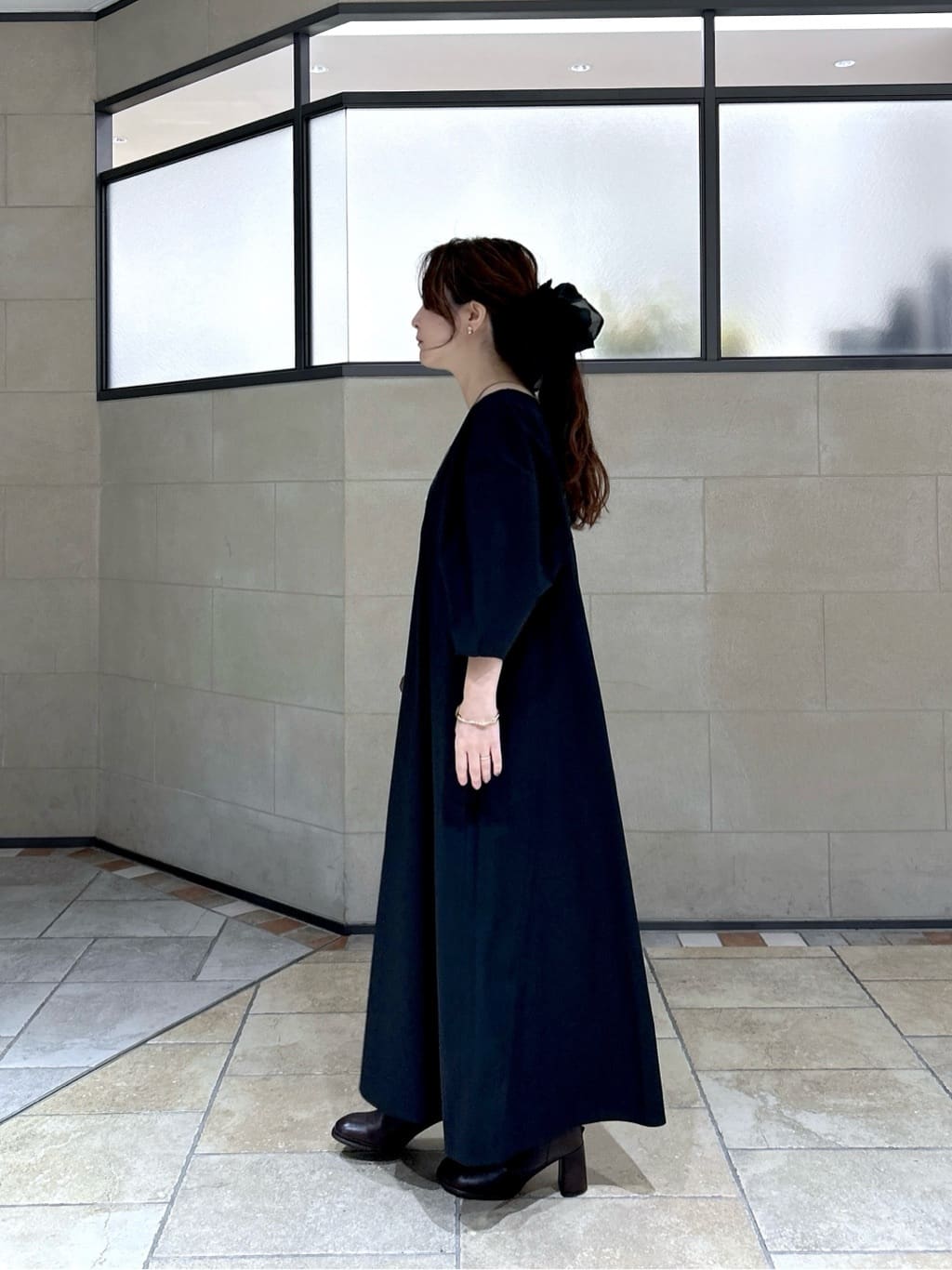 よねさんの「INDIVI｜フォルムスリーブワンピース」を使ったコーディネート