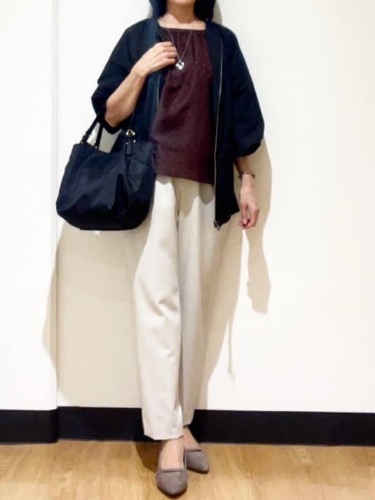 フクさんの「Reflect｜【パンツにもスカートにも合わせやすい◎】ライティブルゾン」を使ったコーディネート