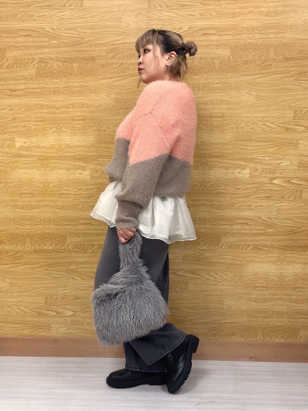 ぁむさんの「SHOO･LA･RUE｜裾フリルレイヤードトップス」を使ったコーディネート