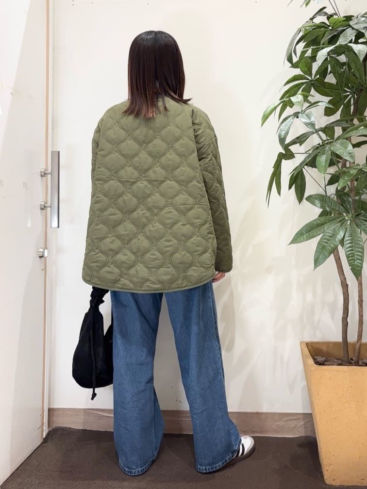 宗形さんの「SHOO･LA･RUE｜【高レビュー/2点セット】着るだけでコーデが決まる フェザーニットベスト&times;リブニット」を使ったコーディネート