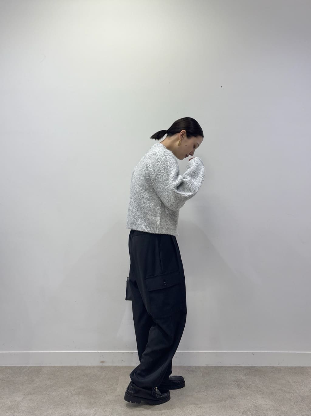 ayanoさんの「INDIVI｜【MILLELA FIRENZE】ループハンドルバッグ」を使ったコーディネート