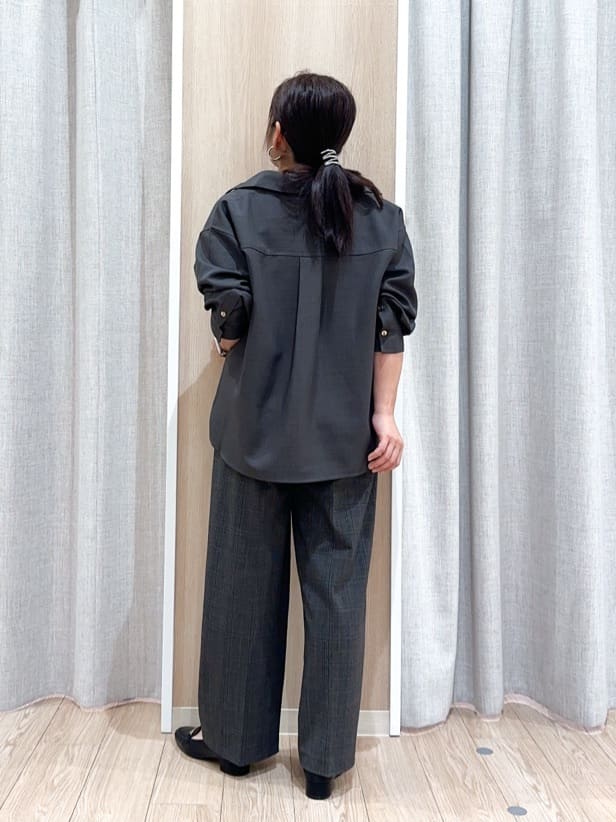 naoさんの「grove｜【カセット服/選べる着丈】洗濯機で洗えるオーバーシャツ」を使ったコーディネート