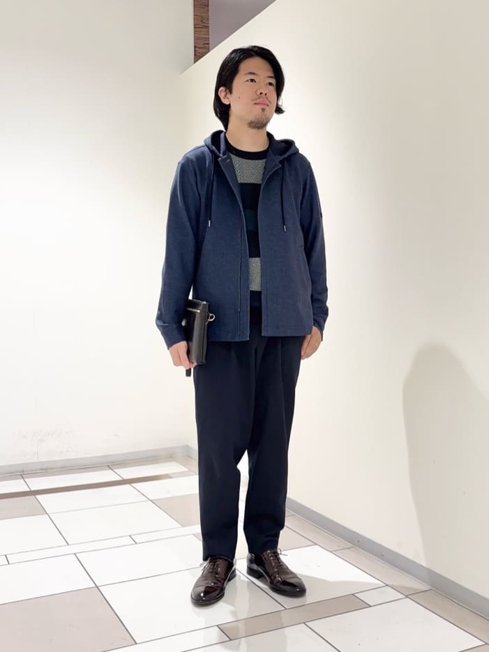 及川さんの「TAKEO KIKUCHI｜【JUST ONE LAYER】ダウンファブリックZIPパーカー」を使ったコーディネート