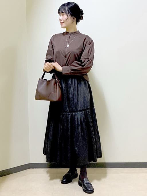  beni_gingerさんの「Reflect｜【さらっと一枚で決まる／重ね着にもおすすめ◎】タックスリーブシャツブラウス」を使ったコーディネート