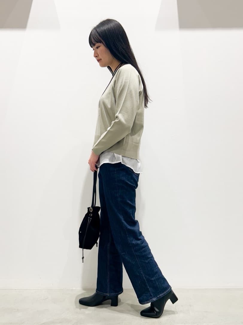 seinaさんの「grove｜最終お値下げ！！【洗える/毛玉軽減】天竺ラグランスリーブプルオーバー」を使ったコーディネート