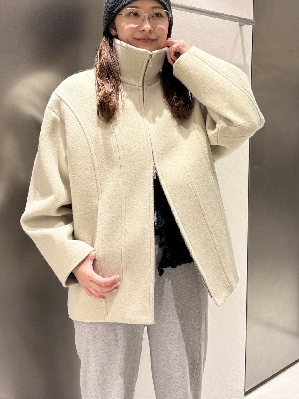iwamiさんの「CODE A｜wool volume short coat」を使ったコーディネート