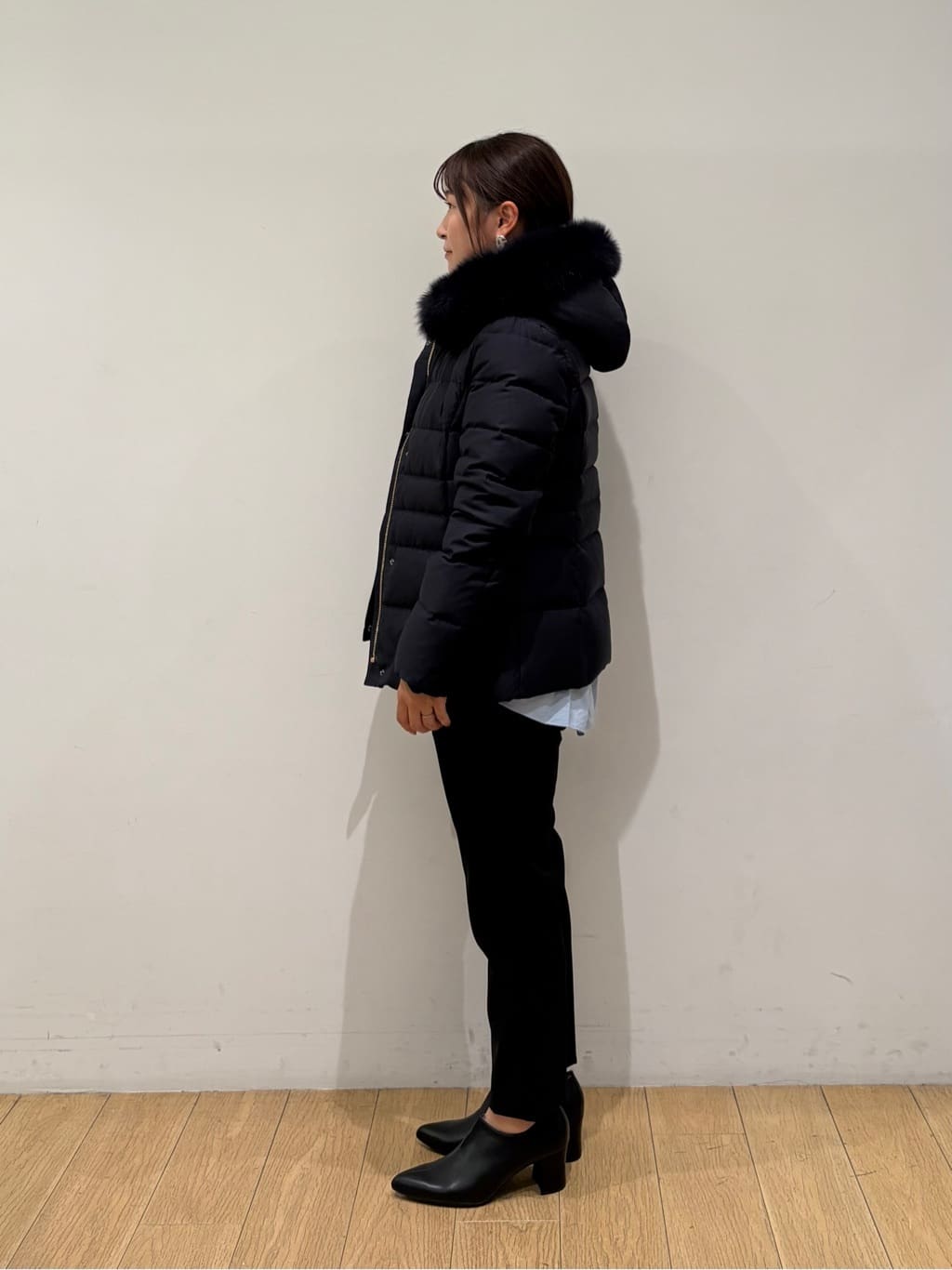 maiさんの「INDIVI｜【洗える／選べる8色】トーンアップニット」を使ったコーディネート