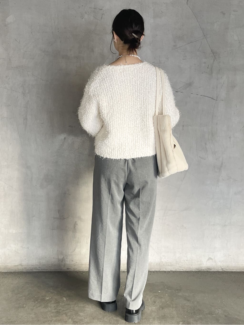 tomokoさんの「OPAQUE.CLIP｜シャギーラメニット【洗濯機OK】」を使ったコーディネート