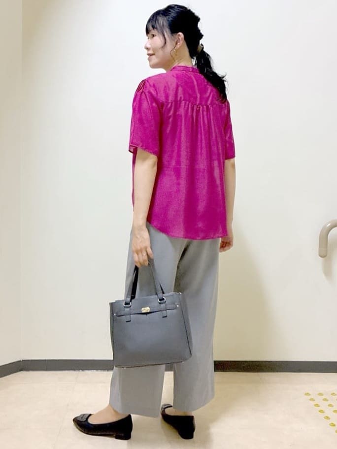  beni_gingerさんの「Reflect｜【寒暖差対策に◎／手洗い可／旅行や通勤に】フード付きシアーカーディガン」を使ったコーディネート