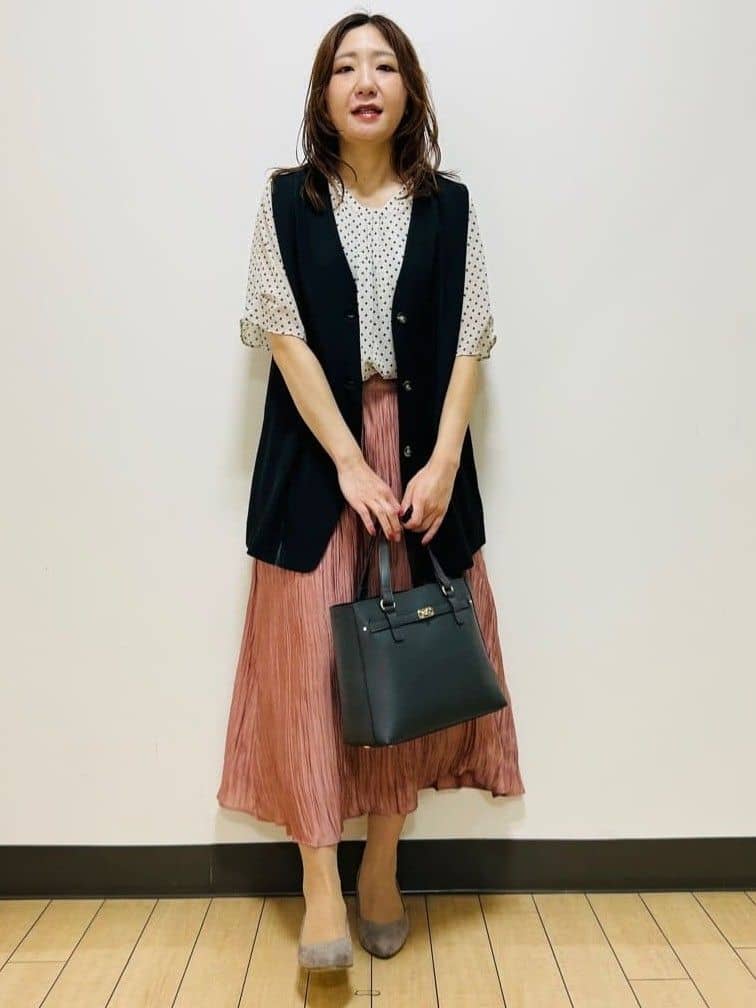 miiiさんの「Reflect｜【マシンウォッシュ可／セットアップ可】コツキ柄プリントブラウス」を使ったコーディネート