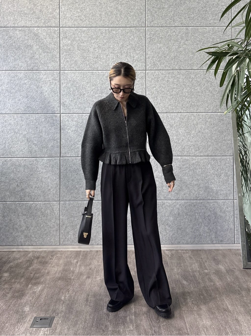 kotakiさんの「INDIVI｜Comfy SET UP｜イージーストレートワイドパンツ【セットアップ対応／通勤/カセット服】」を使ったコーディネート