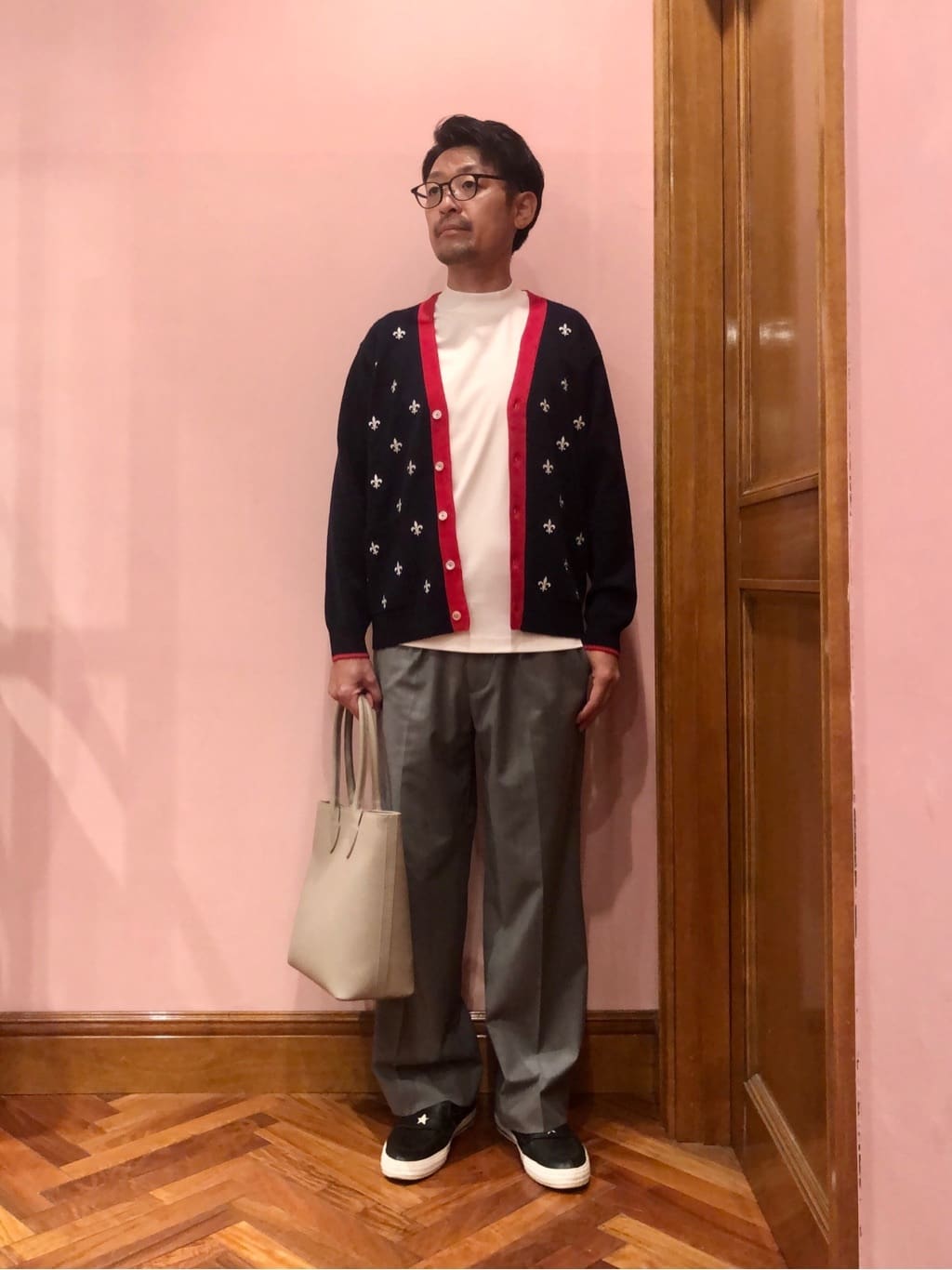 OKJさんの「DRESSTERIOR｜エンブロイダリー ニットカーディガン」を使ったコーディネート