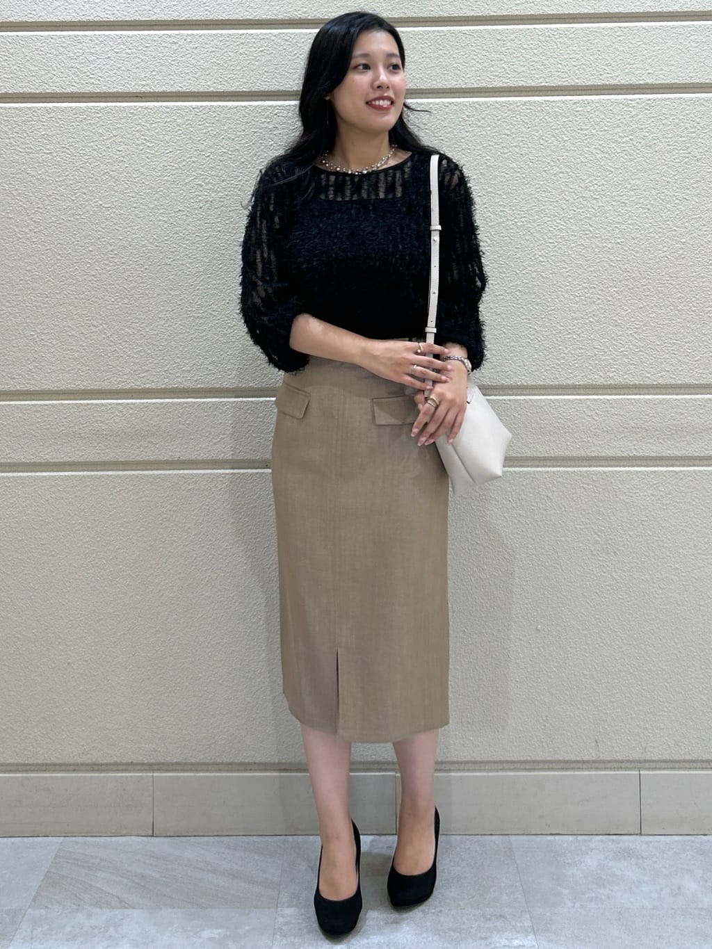 Momokaさんの「COUP DE CHANCE｜【手洗い可／日本製】フェザーチュールのブラウス」を使ったコーディネート