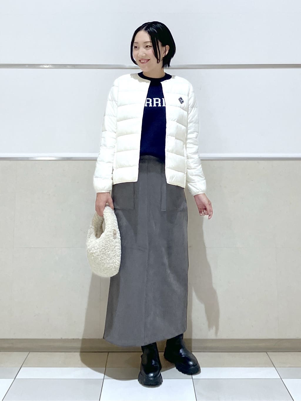 eriko さんの「Dessin｜【セットアップ可・洗える】マシュマロスウェードスカート」を使ったコーディネート