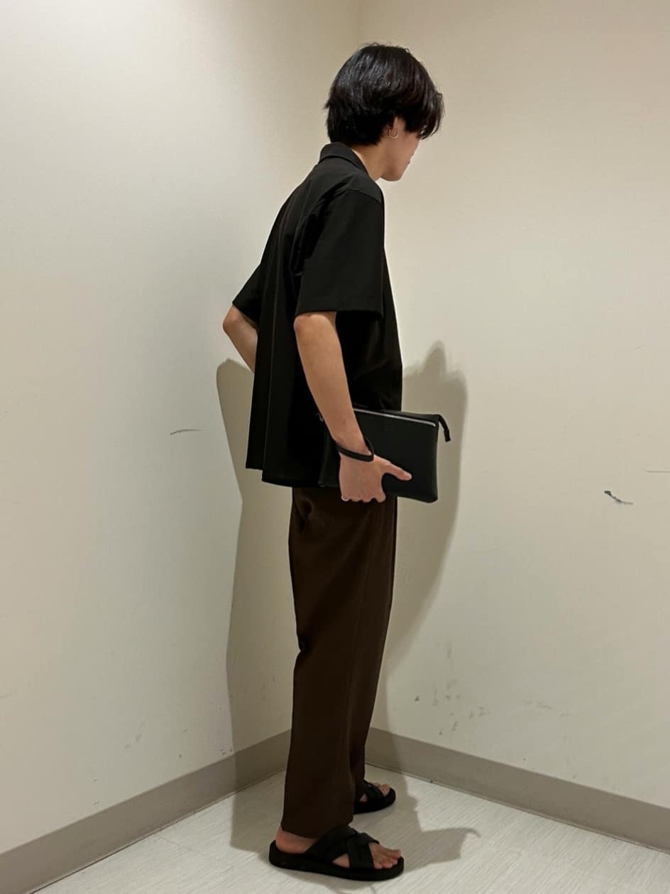 江藤瑞紀さんの「tk.TAKEO KIKUCHI｜【COOL CITY WEAR】エアートール オープンカラーシャツ /接触冷感・通気性」を使ったコーディネート