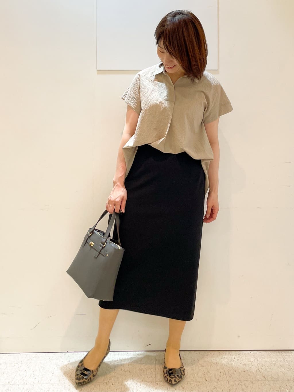 めいさんの「Reflect｜【二の腕さりげなくカバー】シャツ衿オフボディブラウス」を使ったコーディネート