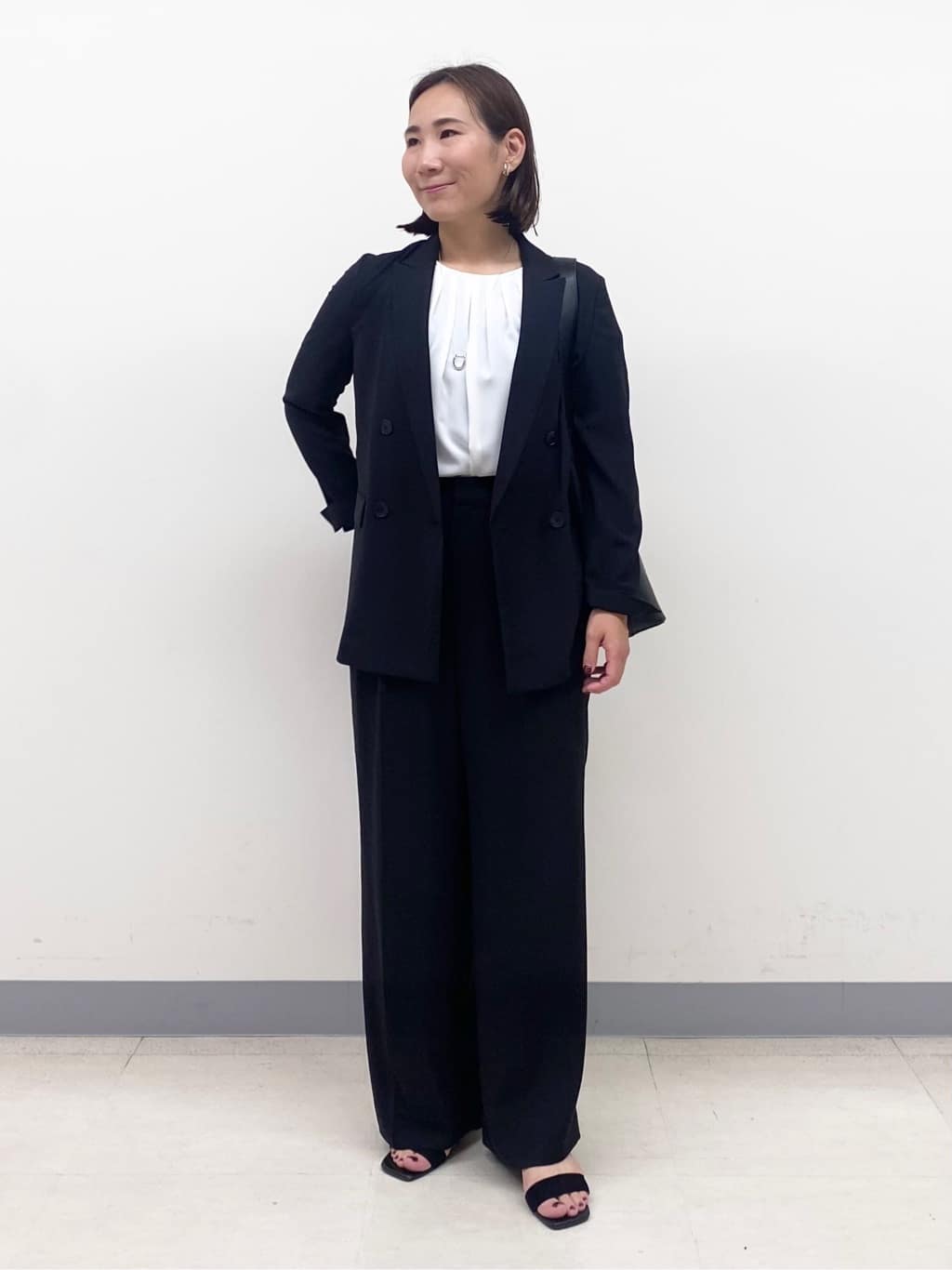 YUKARIさんの「INDIVI｜【UVケア】タックブラウス」を使ったコーディネート