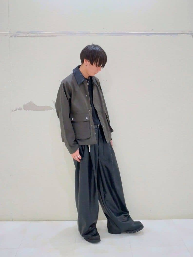 KENさんの「tk.TAKEO KIKUCHI｜グランパバギースラックス」を使ったコーディネート