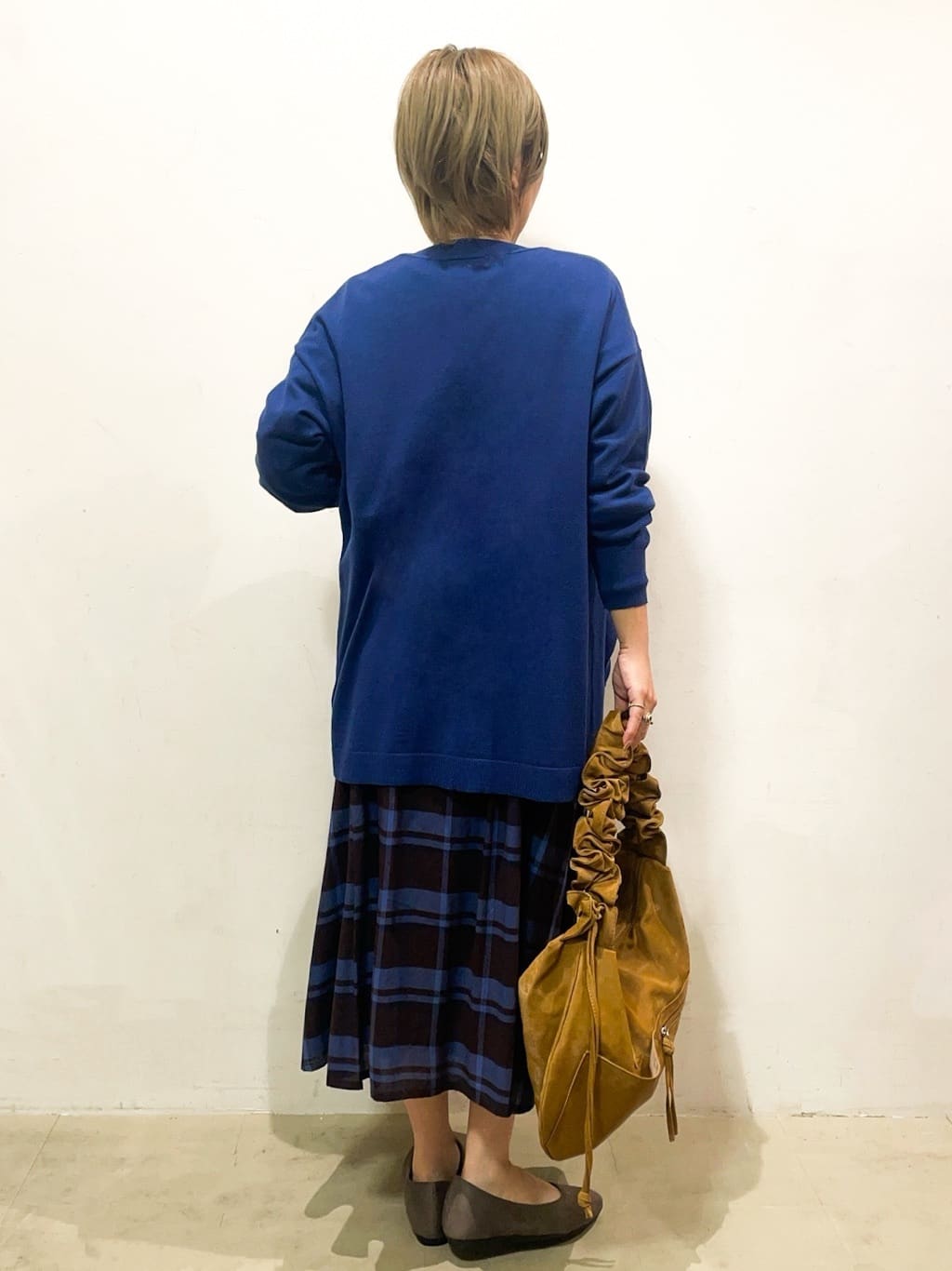 Ricoさんの「SHOO･LA･RUE｜【2点セット/7分袖】大人のきれい見え お袖タック入りアクセ付きトップス」を使ったコーディネート