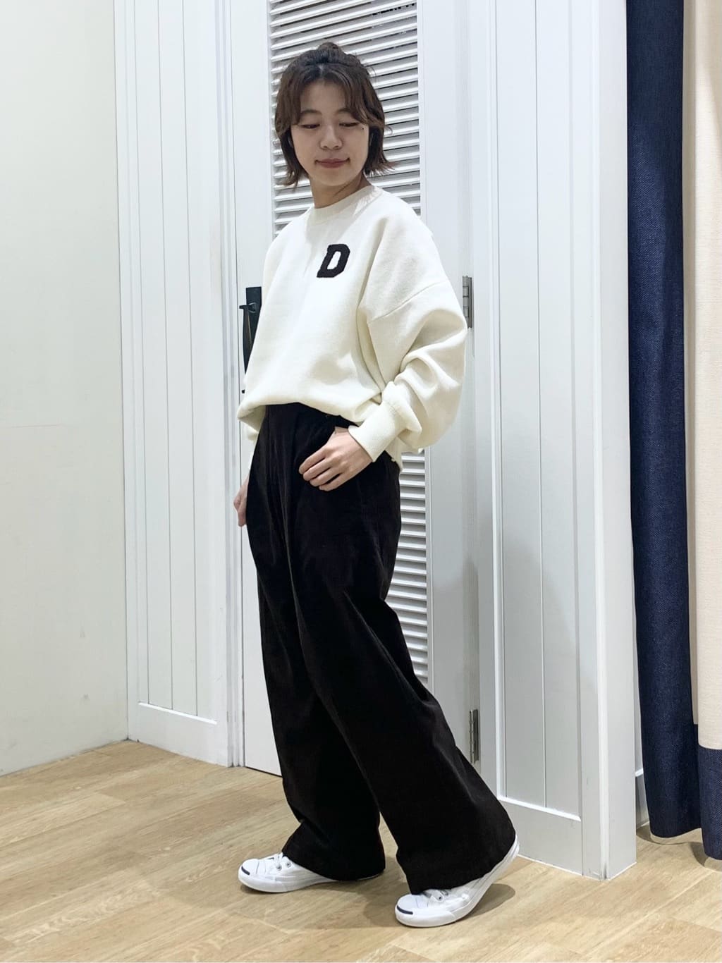IMARIさんの「Dessin｜【洗える】Dサガラ刺繍ワッペン付きニット」を使ったコーディネート