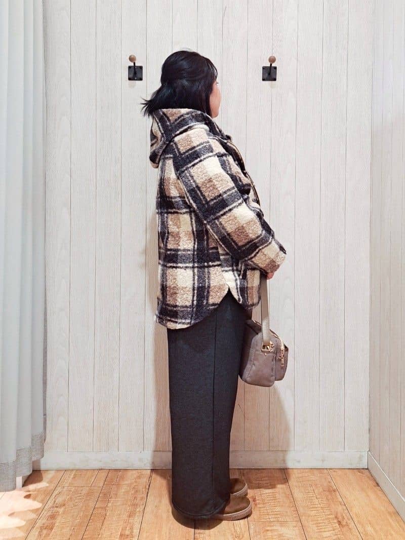 kotomiさんの「SHOO･LA･RUE｜【S-LL/洗濯機可】ふわふわがやみつきになる柔らかさ スウェットライクロゴニット」を使ったコーディネート