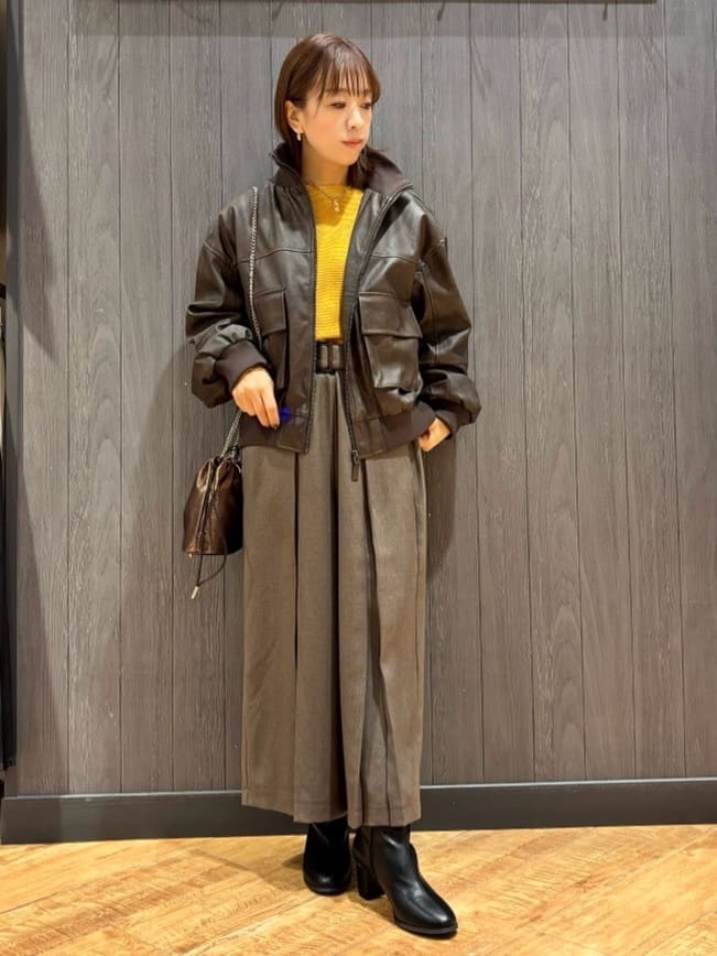 meiさんの「SHOO･LA･RUE｜【着丈選べる/S-LL】スタイルアップが叶う ベルト付きワイドパンツ」を使ったコーディネート