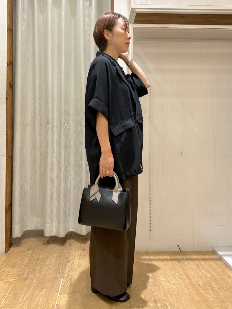 ga_riさんの「THE SHOP TK｜ドルマン半袖ジャケット【洗える】」を使ったコーディネート