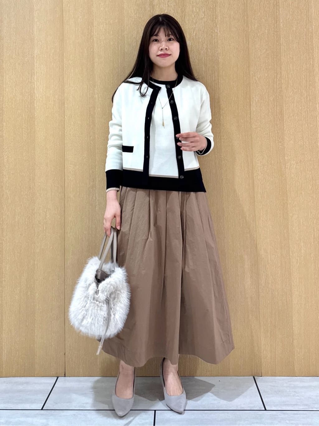nanaさんの「UNTITLED｜【アンサンブル可/ジャケット風】ウールミラノリブカーディガン」を使ったコーディネート