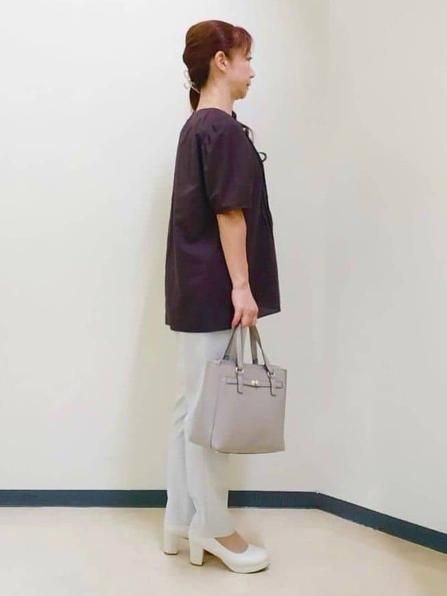 花さんの「Reflect｜【すっきり見え！長め丈】ピンタックデザインチュニックブラウス」を使ったコーディネート