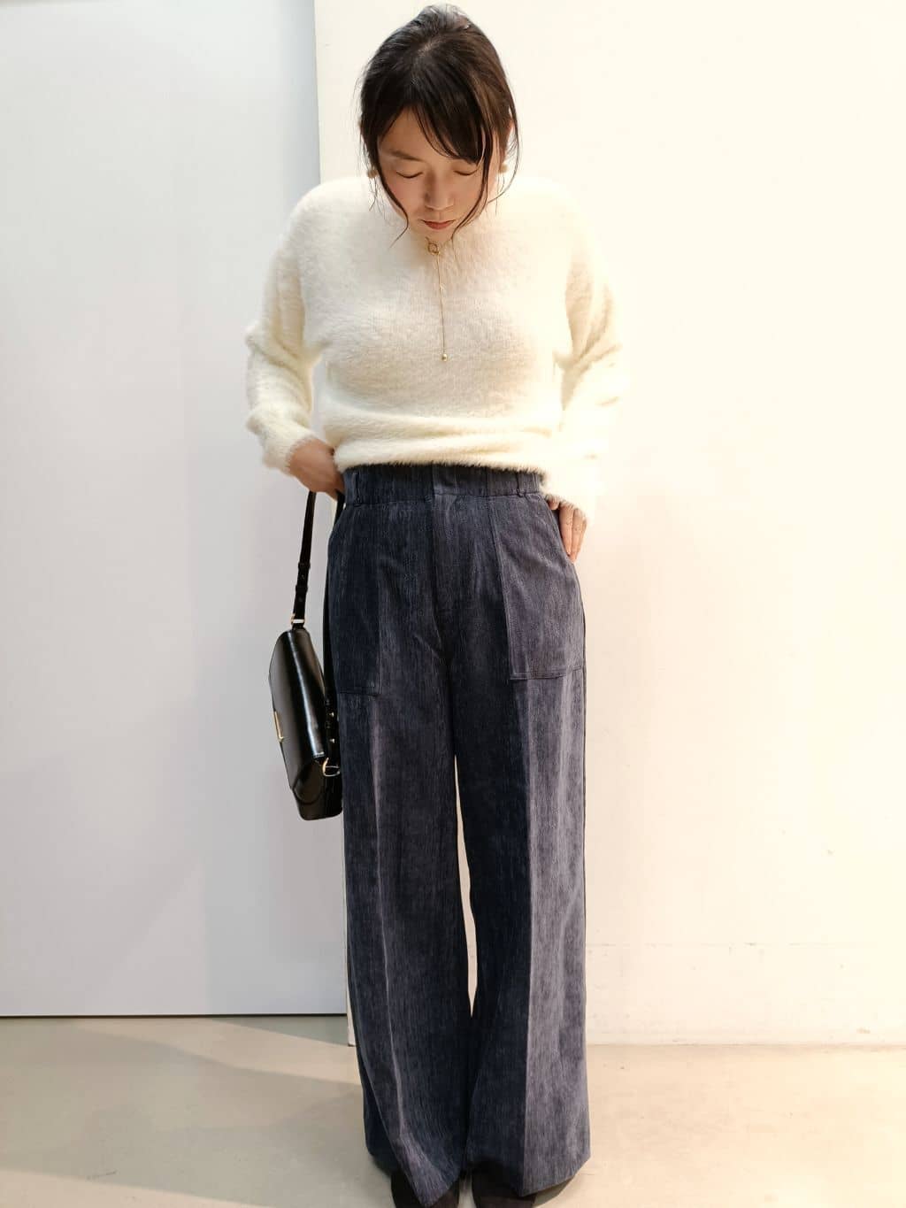 あんさんの「THE SHOP TK｜【華やかで柔らか】ふわふわフェザーニット/洗える・前後2WAY」を使ったコーディネート