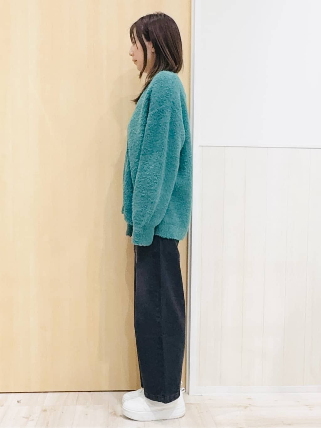 Naさんの「SHOO･LA･RUE｜【S-LL/吸湿発熱】なめらかとろみ インナータートル」を使ったコーディネート