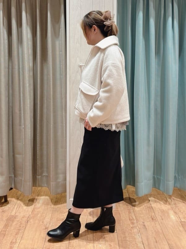 HANAさんの「SHOO･LA･RUE｜裾フリルレイヤードトップス」を使ったコーディネート