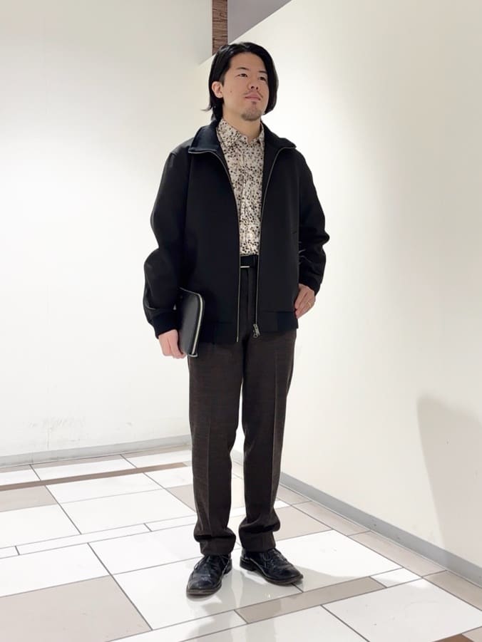 及川さんの「TAKEO KIKUCHI｜【JUST ONE LAYER】ダウンファブリック ジップアップ リブ ブルゾン」を使ったコーディネート