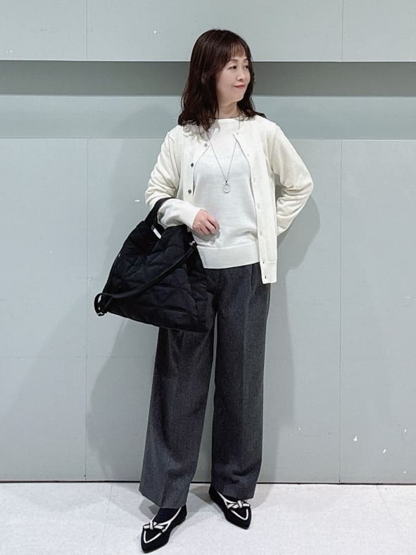 makiさんの「UNTITLED｜【洗える/アンサンブル可/ウール100%】ウールクルーカーディガン」を使ったコーディネート