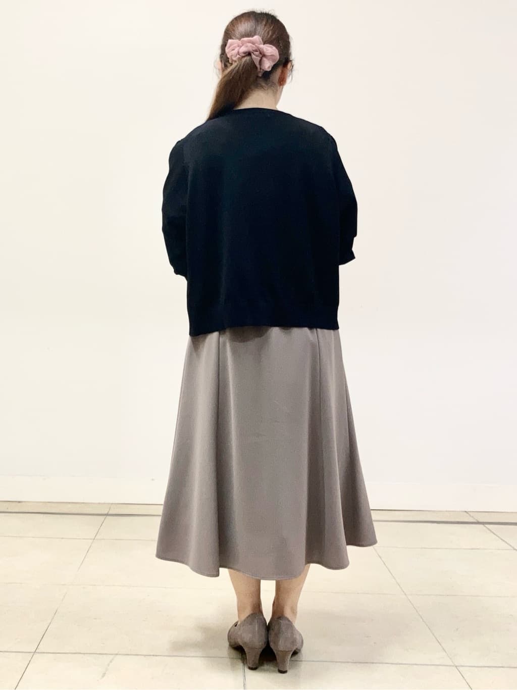 tomominさんの「Reflect｜【WEB先行カラーあり／手洗い可】ジョーゼットスリーブ&times;ニット」を使ったコーディネート