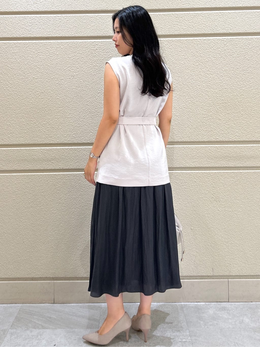 Momokaさんの「COUP DE CHANCE｜【手洗い可／日本製】カラーレスジレ」を使ったコーディネート