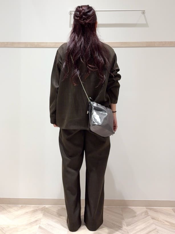 nanaさんの「SHOO･LA･RUE｜【洗える/S-LL】上品見え ベロア調シアートップス」を使ったコーディネート