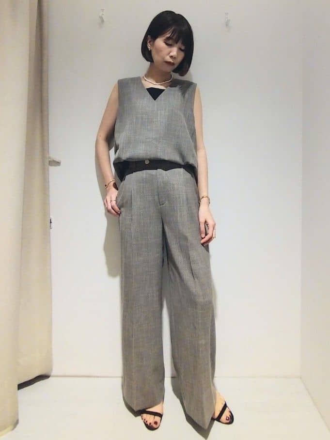 suzuさんの「UNTITLED｜【前後2WAY/アンサンブル可/ゆったり】シアーカーディガン」を使ったコーディネート