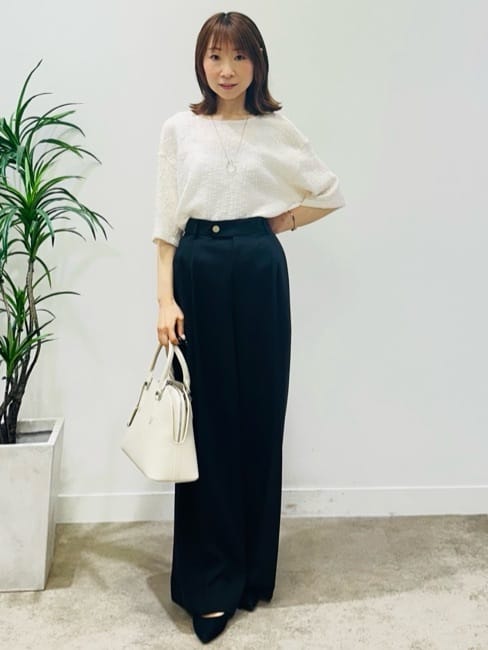 Miwaさんの「UNTITLED｜【セットアップ可/洗える】梳毛調合繊2タックワイドパンツ」を使ったコーディネート
