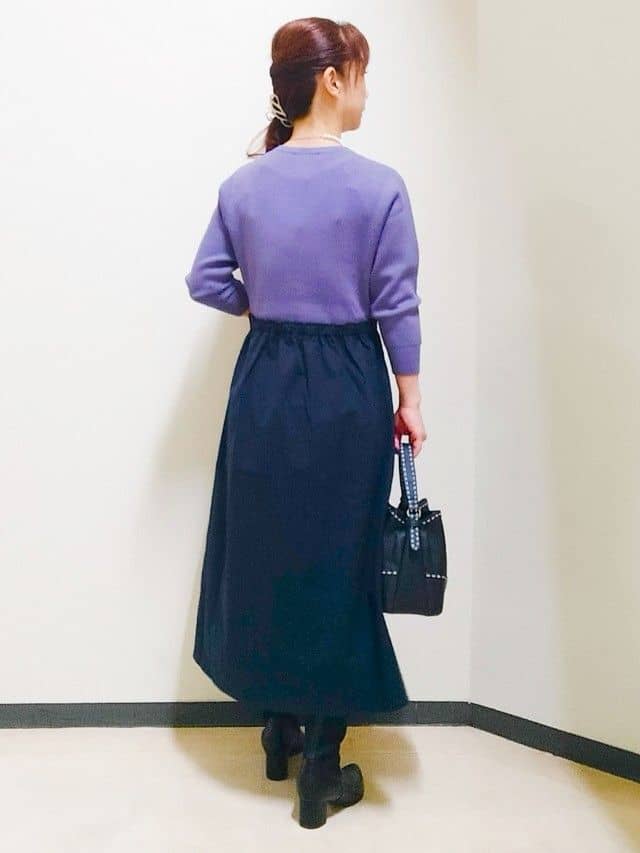 花さんの「Reflect｜【軽い羽織に◎／セットアップ可】パール調ボタン付きカーディガン」を使ったコーディネート