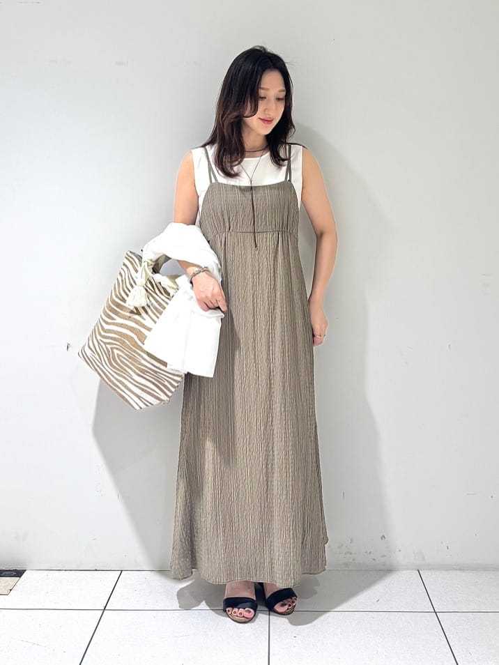 そんさんの「INDIVI｜【洗える／レイヤードにも活躍】ペプラムインナートップス」を使ったコーディネート