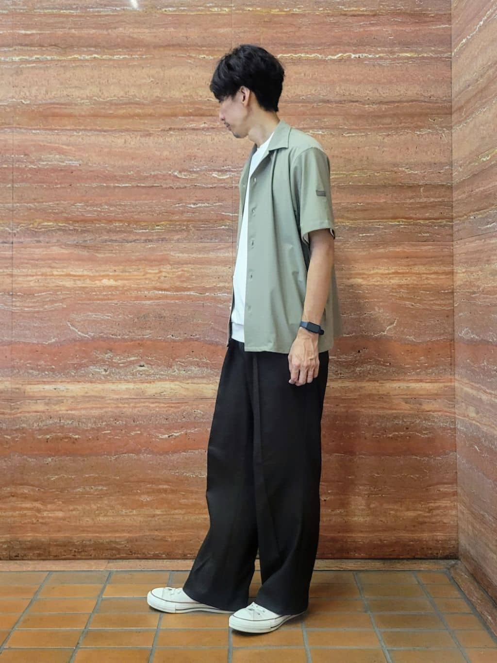 piroyaさんの「TAKEO KIKUCHI｜【COOL CITY WEAR】エアートール オープンカラーシャツ /接触冷感・通気性」を使ったコーディネート